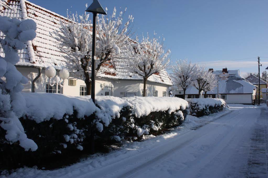 Hotel Maria Greifswald Exterior photo